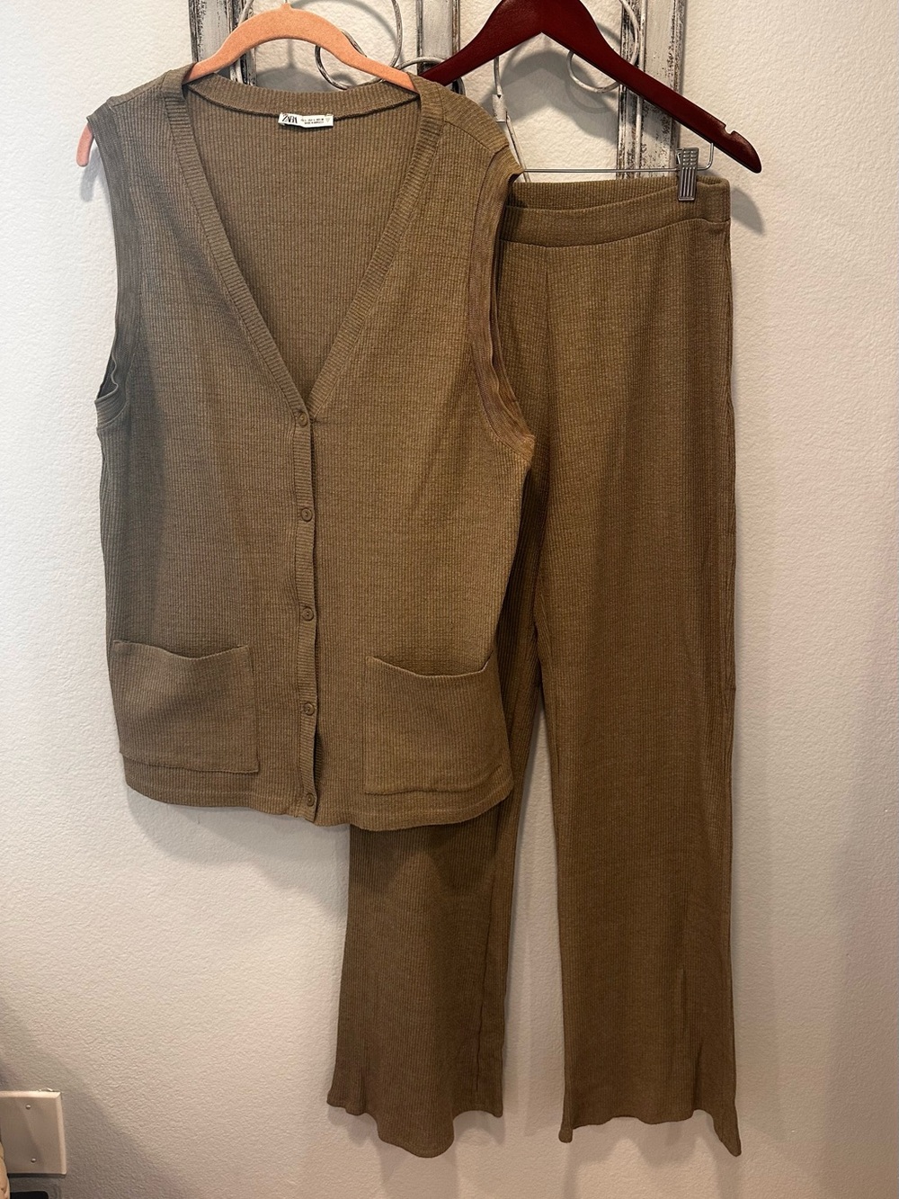 ZARA Olive Green Knit Vest and Pants Lounge Set